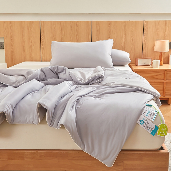 91家纺网 家纺一手货源 找家纺 悦织语 2026新款A类云母凉感丝（含氨纶）+针织棉双面可用夏凉被空调被被子被芯 山灰+中灰