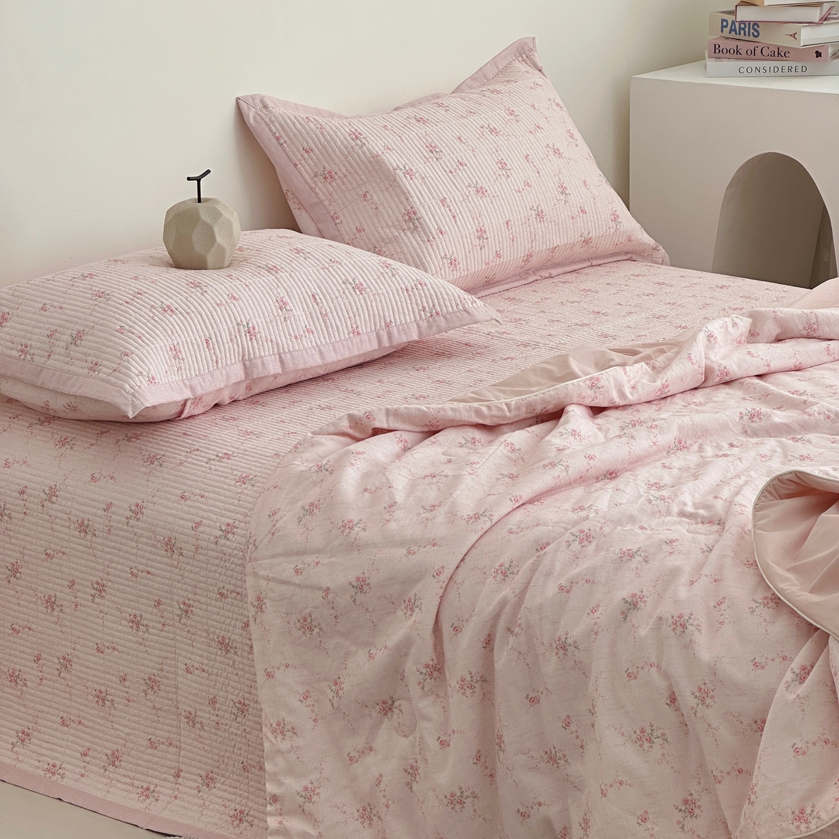 91家纺网 家纺一手货源 找家纺 佰织鑫家居 2026新款全棉双层纱床盖款锦氨夏被四件套 初夏