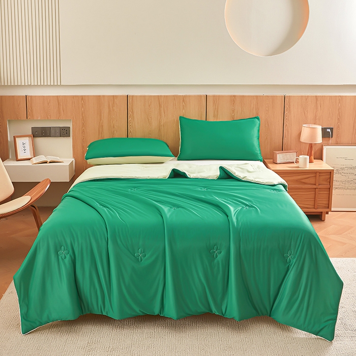 91家纺网 家纺一手货源 找家纺 悦织语 2026新款A类云母凉感丝（含氨纶）+针织棉双面可用夏凉被空调被被子被芯 西瓜绿+浅绿