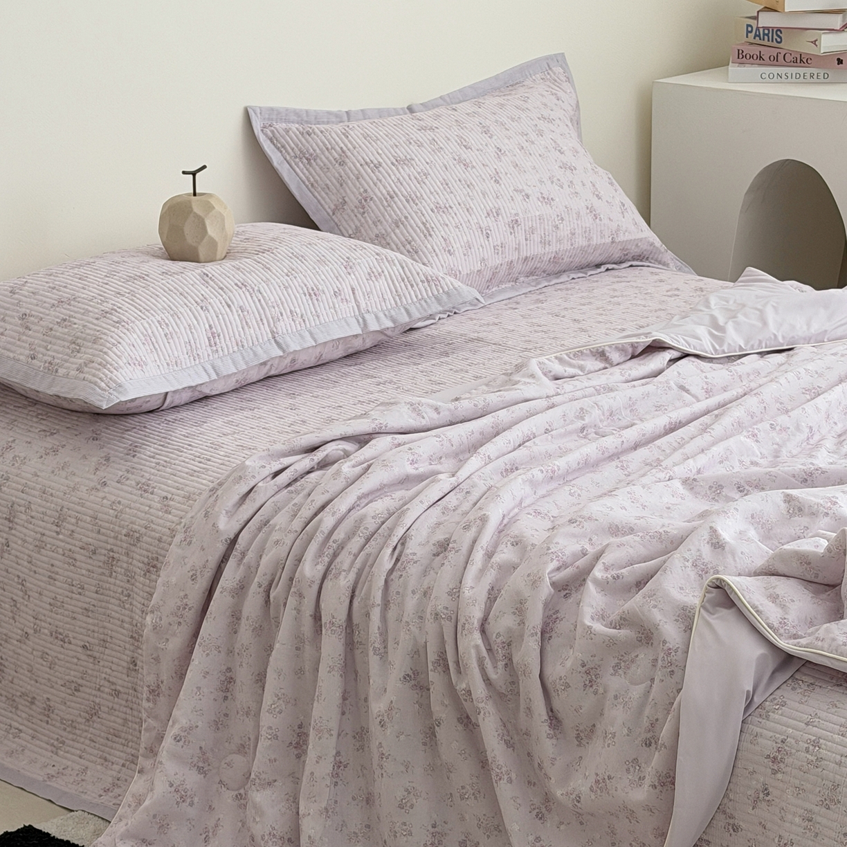 91家纺网 家纺一手货源 找家纺 佰织鑫家居 2026新款全棉双层纱床盖款锦氨夏被四件套 浅夏