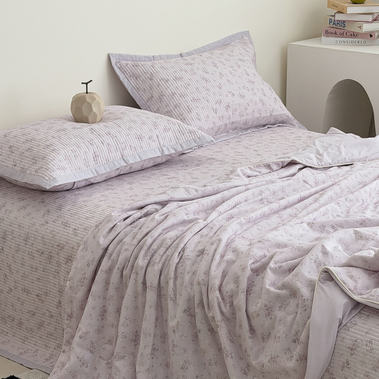 91家纺网 家纺一手货源 找家纺 佰织鑫家居 2026新款全棉双层纱床盖款锦氨夏被四件套 浅夏