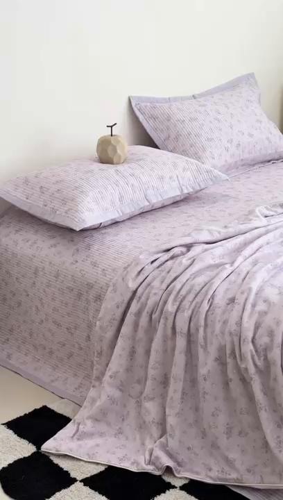 91家纺网 家纺一手货源 找家纺 佰织鑫家居 2026新款全棉双层纱床盖款锦氨夏被四件套 浅夏