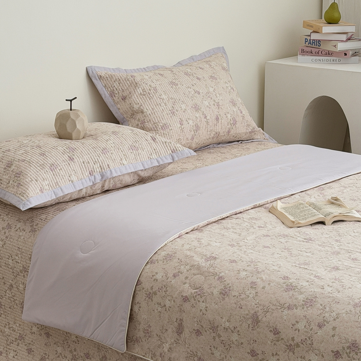 91家纺网 家纺一手货源 找家纺 佰织鑫家居 2026新款全棉双层纱床盖款锦氨夏被四件套 晚香