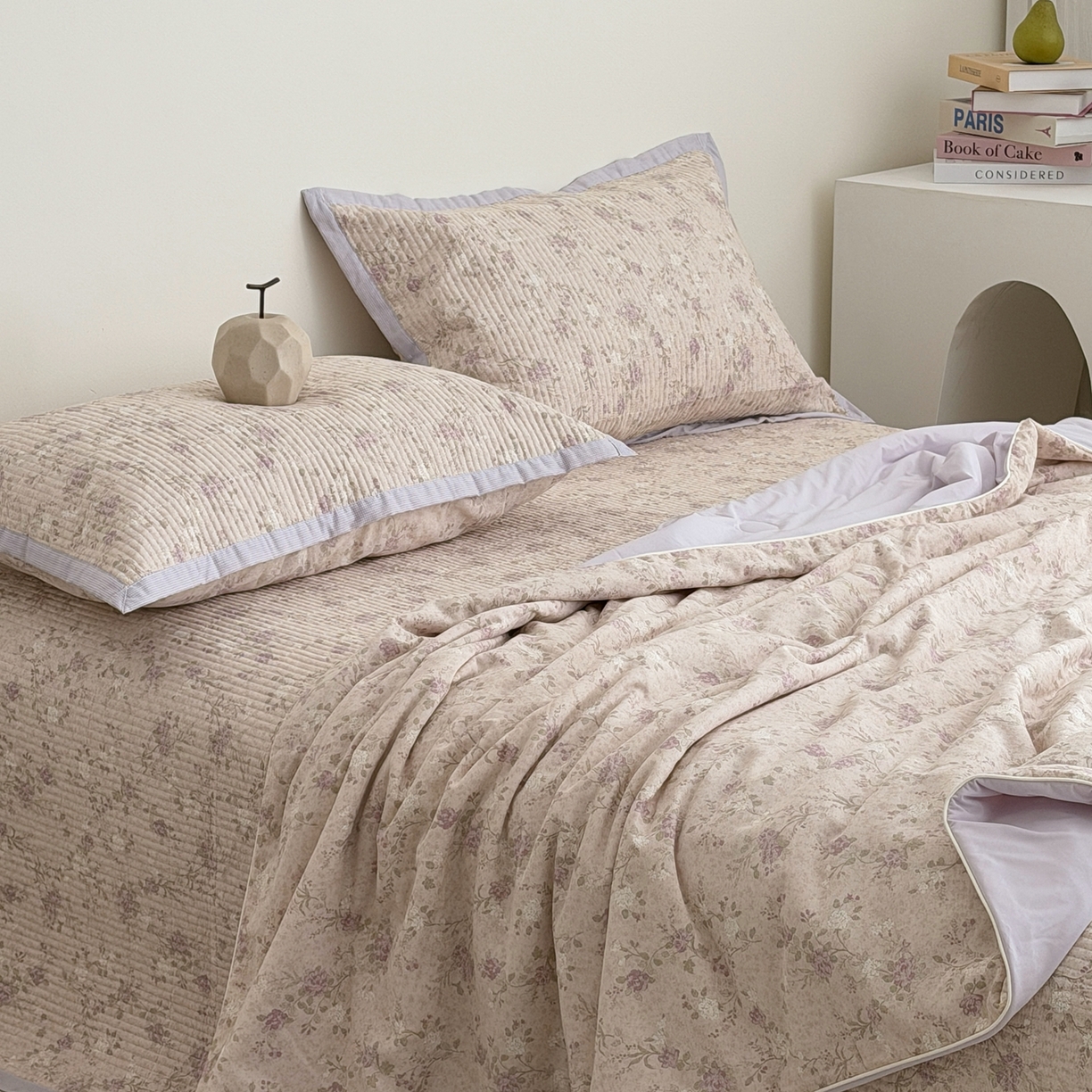 91家纺网 家纺一手货源 找家纺 佰织鑫家居 2026新款全棉双层纱床盖款锦氨夏被四件套 晚香