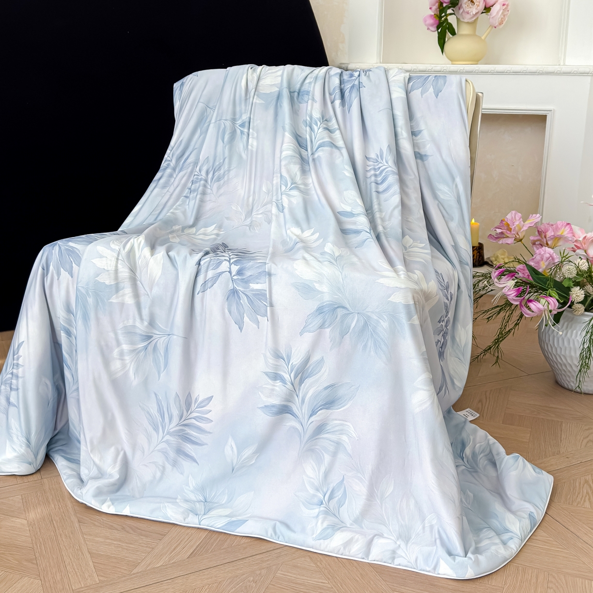 91家纺网 家纺一手货源 找家纺 圣尔雅家纺 2026春夏新款数码印花凉感丝夏被夏凉被空调被系列 相遇