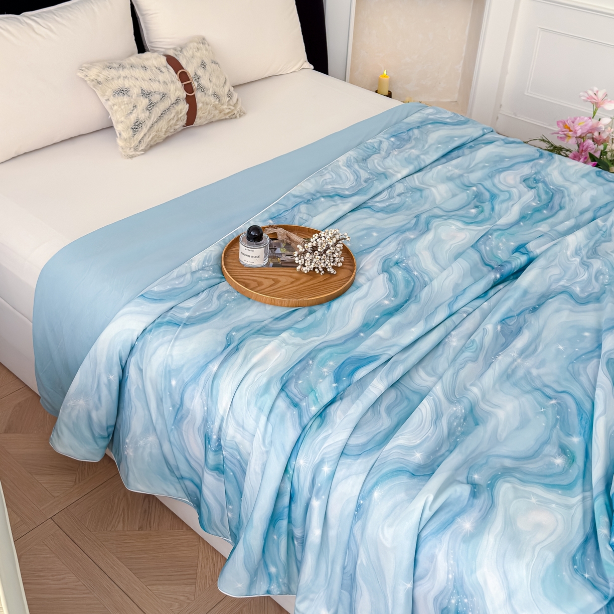 91家纺网 家纺一手货源 找家纺 圣尔雅家纺 2026春夏新款数码印花凉感丝夏被夏凉被空调被系列 星河