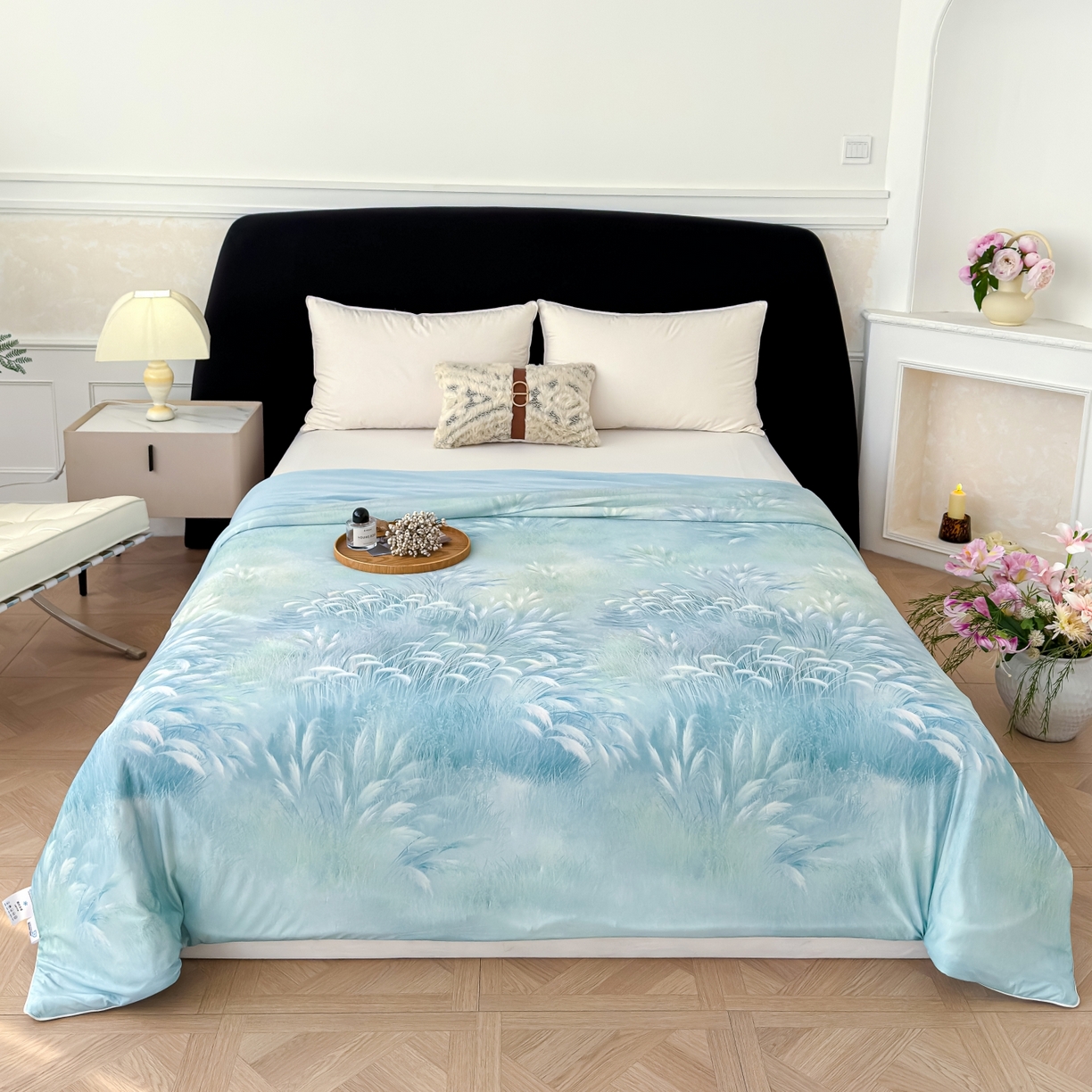 91家纺网 家纺一手货源 找家纺 圣尔雅家纺 2026春夏新款数码印花凉感丝夏被夏凉被空调被系列 燕麦