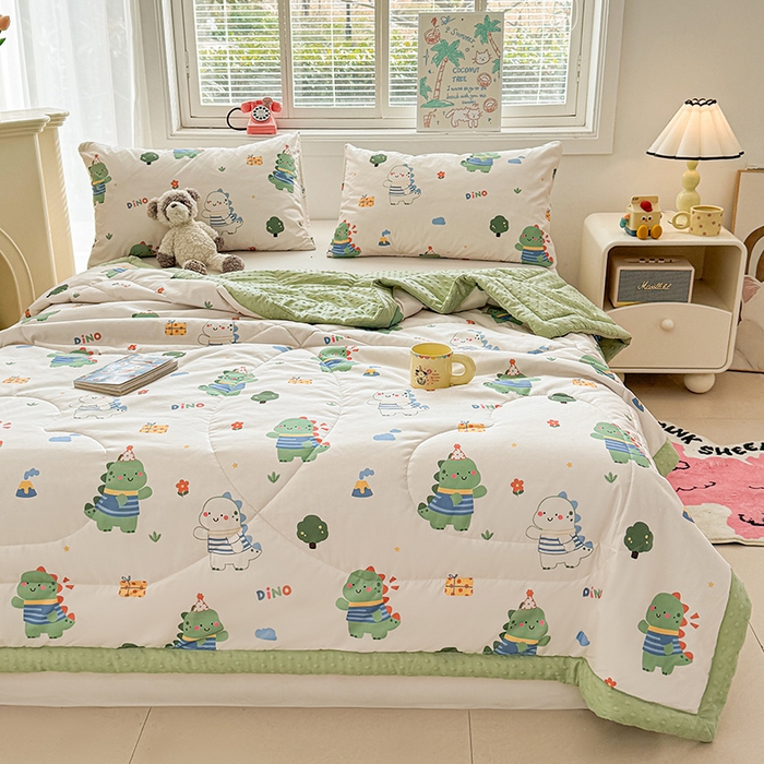 91家纺网 家纺一手货源 找家纺 悦织语 2026新款水洗棉双层纱豆豆被大豆夏凉被 恐龙日记