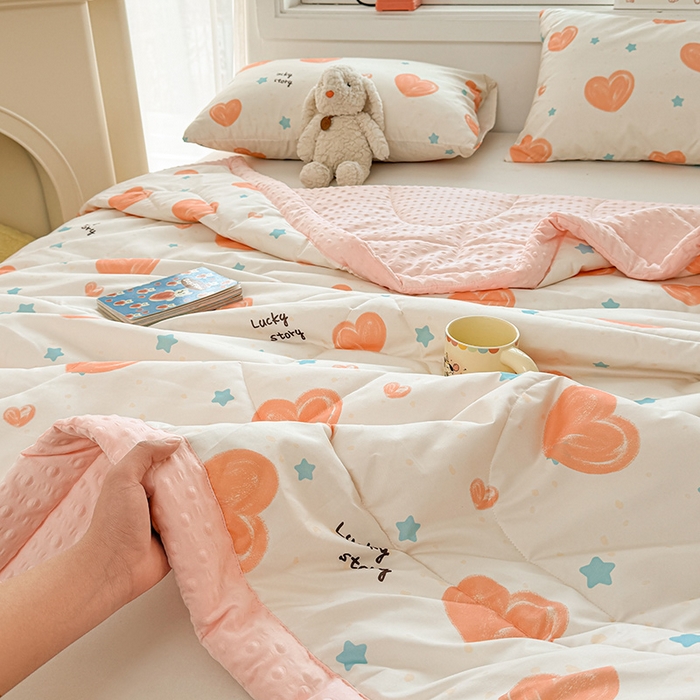 91家纺网 家纺一手货源 找家纺 悦织语 2026新款水洗棉双层纱豆豆被大豆夏凉被 爱心满满