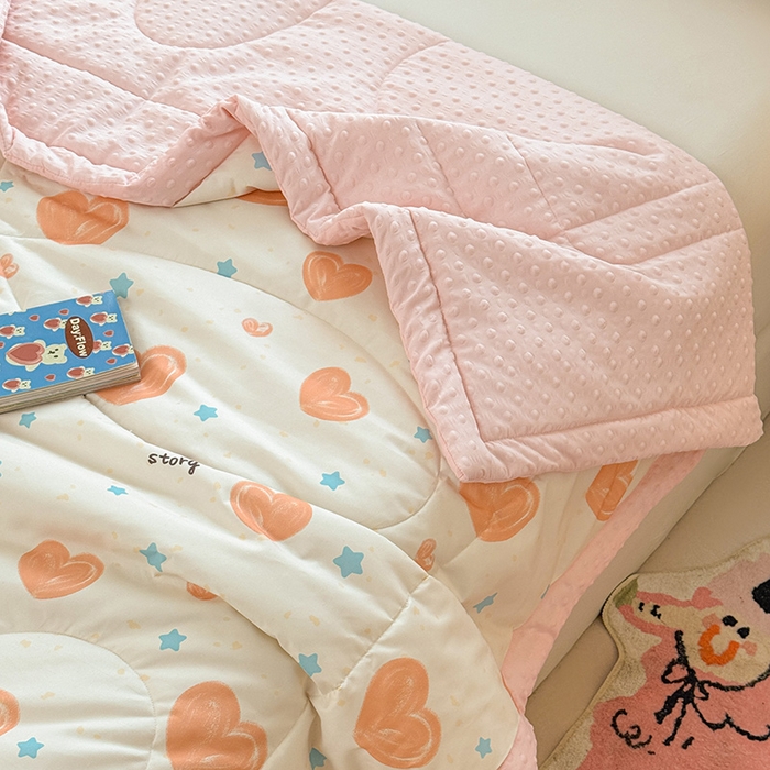 91家纺网 家纺一手货源 找家纺 悦织语 2026新款水洗棉双层纱豆豆被大豆夏凉被 爱心满满