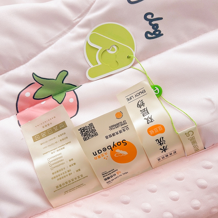 91家纺网 家纺一手货源 找家纺 悦织语 2026新款水洗棉双层纱豆豆被大豆夏凉被 草莓狗