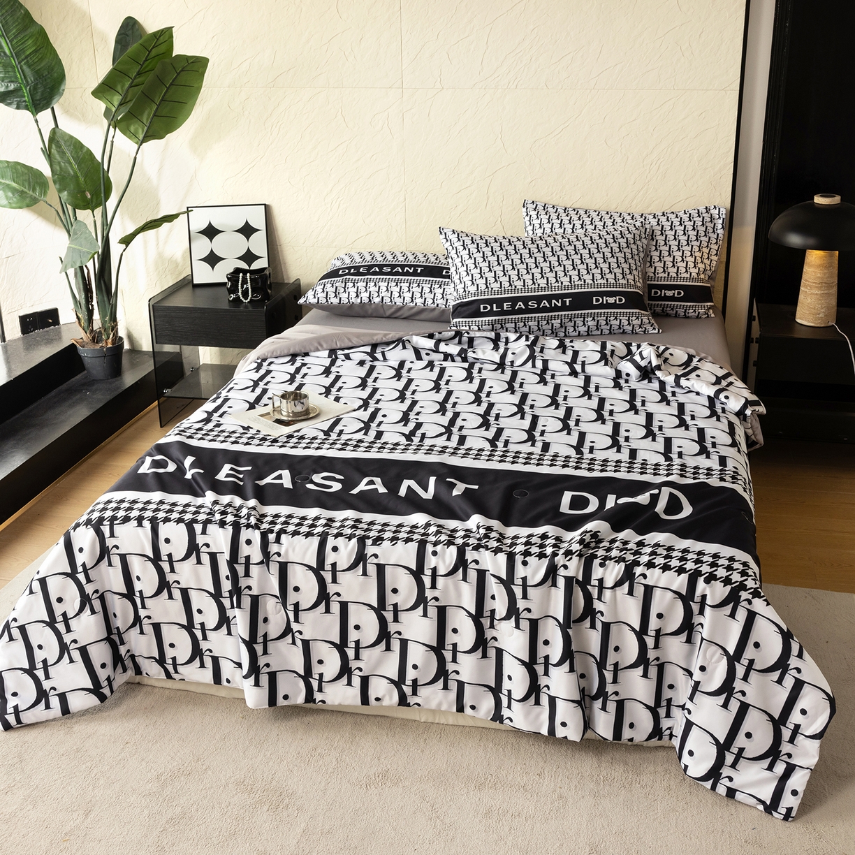 91家纺网 家纺一手货源 找家纺 摩卡（乐趣） 2026新款水洗真丝数码印花夏被四件套 爱迪