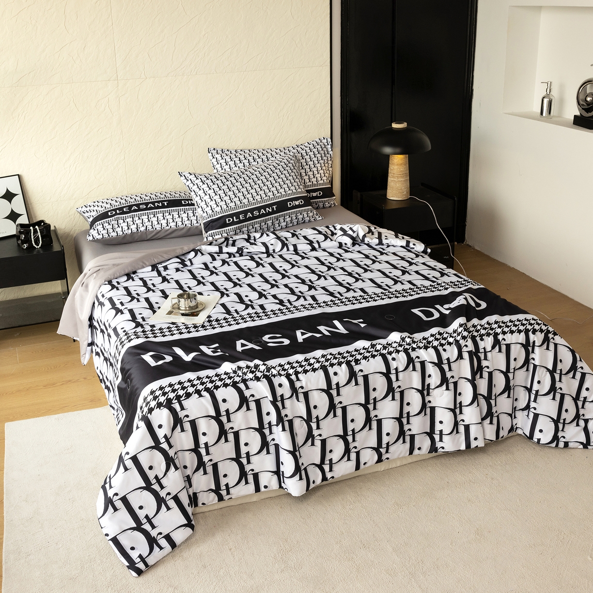 91家纺网 家纺一手货源 找家纺 摩卡（乐趣） 2026新款水洗真丝数码印花夏被四件套 爱迪