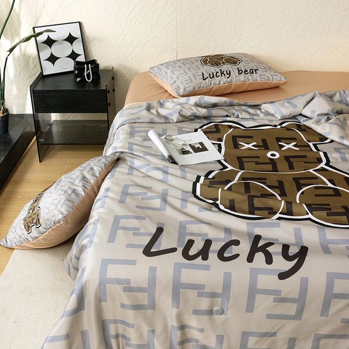 91家纺网 家纺一手货源 找家纺 摩卡（乐趣） 2026新款水洗真丝数码印花夏被四件套 咔芬