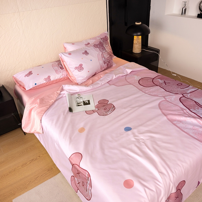 91家纺网 家纺一手货源 找家纺 摩卡（乐趣） 2026新款水洗真丝数码印花夏被四件套 流沙