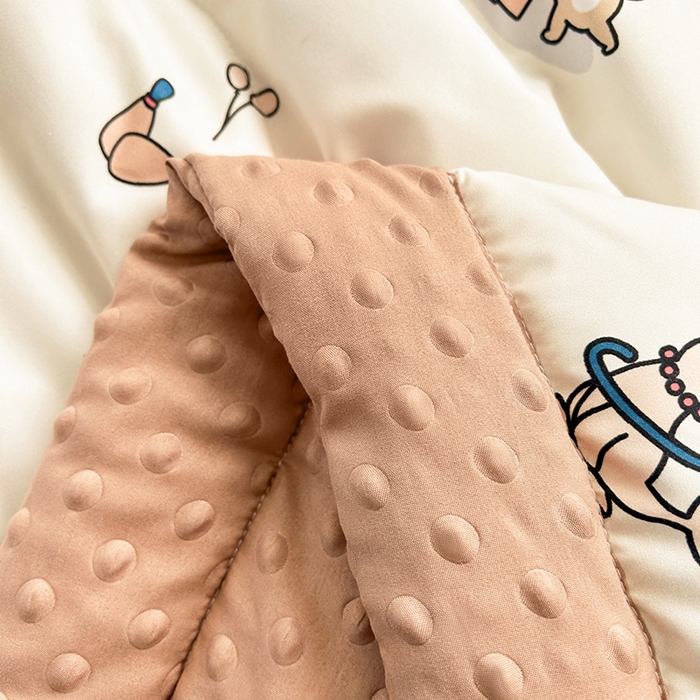 91家纺网 家纺一手货源 找家纺 悦织语 2026新款水洗棉双层纱豆豆被大豆夏凉被 嗨皮熊