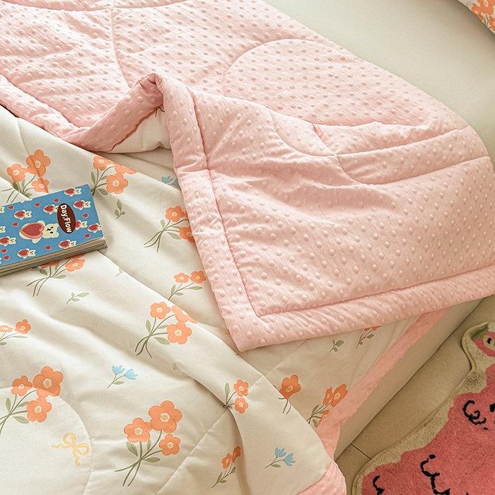 91家纺网 家纺一手货源 找家纺 悦织语 2026新款水洗棉双层纱豆豆被大豆夏凉被 花都仙子