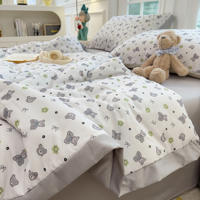 91家纺网 家纺一手货源 找家纺 悦织语 2026新款A类针织棉双层纱韩版夏被四件套空调被 晚安熊