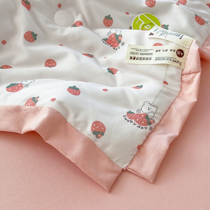 91家纺网 家纺一手货源 找家纺 悦织语 2026新款A类针织棉双层纱韩版夏被四件套空调被 草莓熊