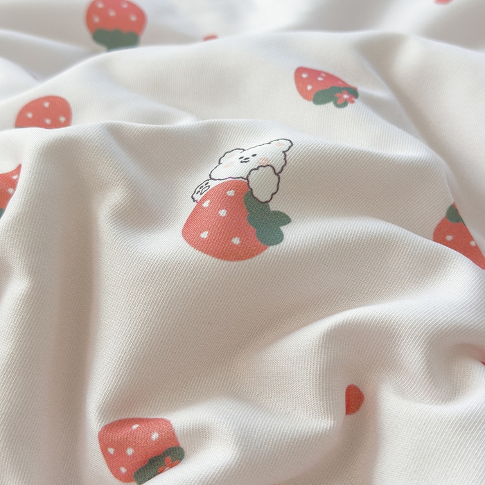 91家纺网 家纺一手货源 找家纺 悦织语 2026新款A类针织棉双层纱韩版夏被四件套空调被 草莓熊