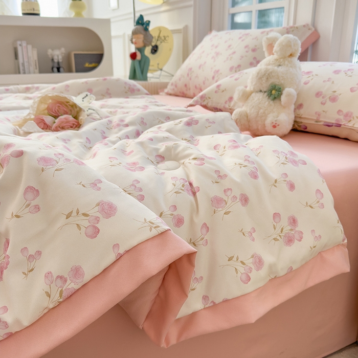 91家纺网 家纺一手货源 找家纺 悦织语 2026新款A类针织棉双层纱韩版夏被四件套空调被 半亩花田