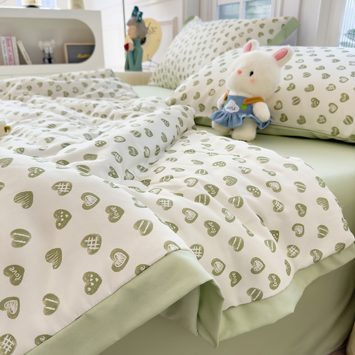 91家纺网 家纺一手货源 找家纺 悦织语 2026新款A类针织棉双层纱韩版夏被四件套空调被 绿色爱心