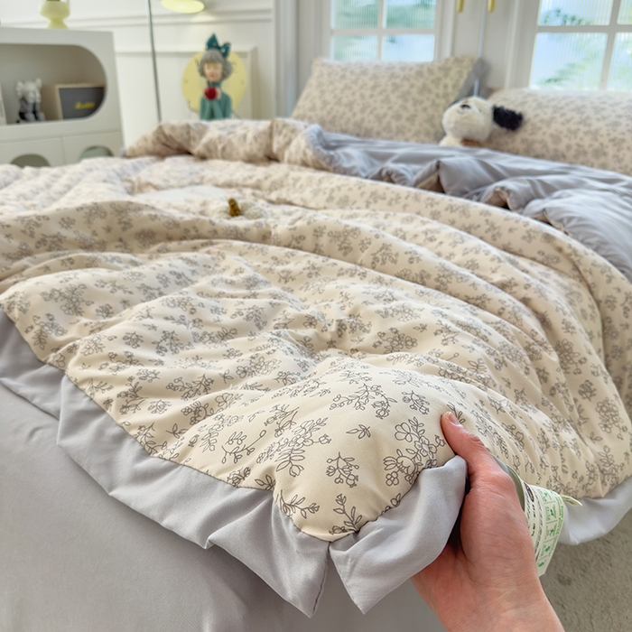 91家纺网 家纺一手货源 找家纺 悦织语 2026新款A类针织棉双层纱韩版夏被四件套空调被 春日序