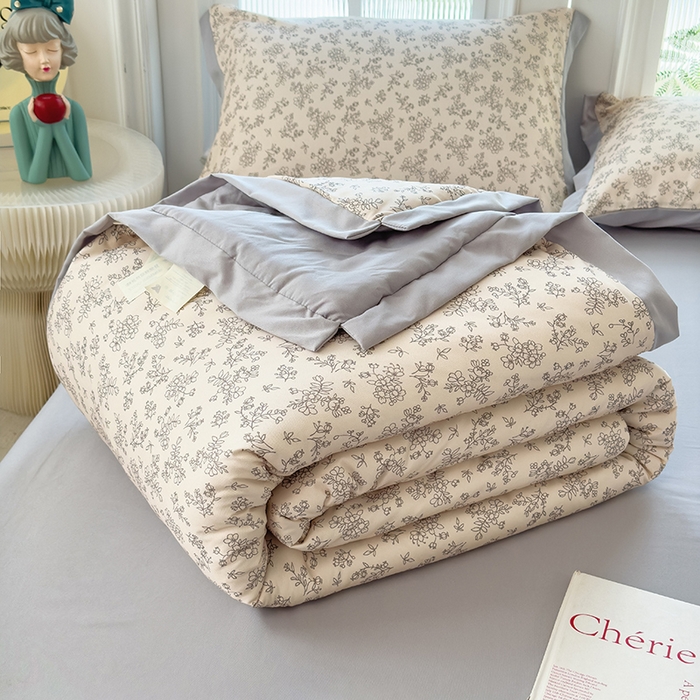 91家纺网 家纺一手货源 找家纺 悦织语 2026新款A类针织棉双层纱韩版夏被四件套空调被 春日序