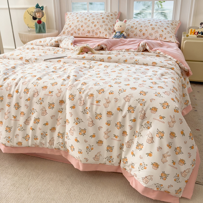 91家纺网 家纺一手货源 找家纺 悦织语 2026新款A类针织棉双层纱韩版夏被四件套空调被 兔兔爱果子