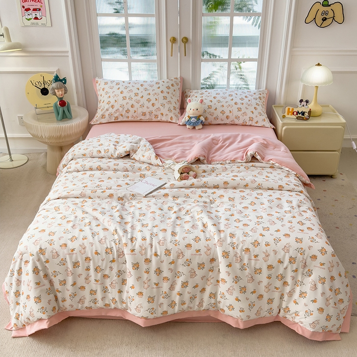 91家纺网 家纺一手货源 找家纺 悦织语 2026新款A类针织棉双层纱韩版夏被四件套空调被 兔兔爱果子