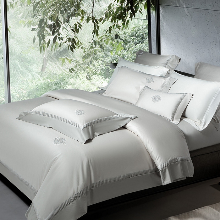 91家纺网 家纺一手货源 找家纺 诗黛尔家纺 2026春夏新款 高端长绒棉刺绣 柏林系列 柏林-绅士灰