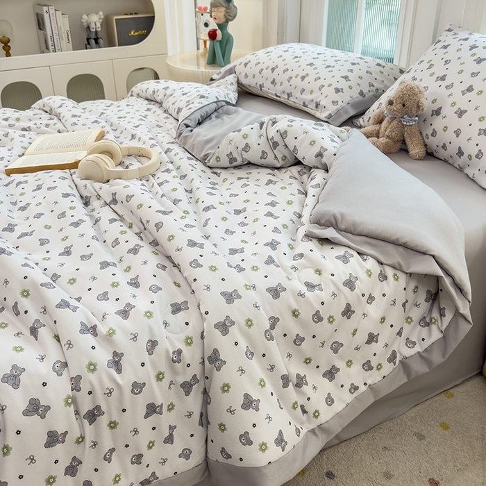 91家纺网 家纺一手货源 找家纺 悦织语 2026新款A类针织棉双层纱韩版夏被四件套空调被 晚安熊