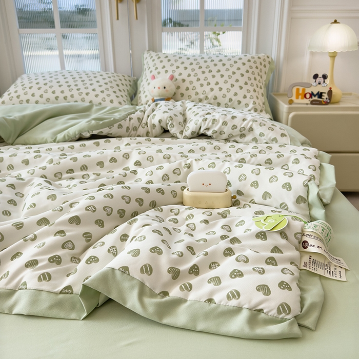 91家纺网 家纺一手货源 找家纺 悦织语 2026新款A类针织棉双层纱韩版夏被四件套空调被 绿色爱心