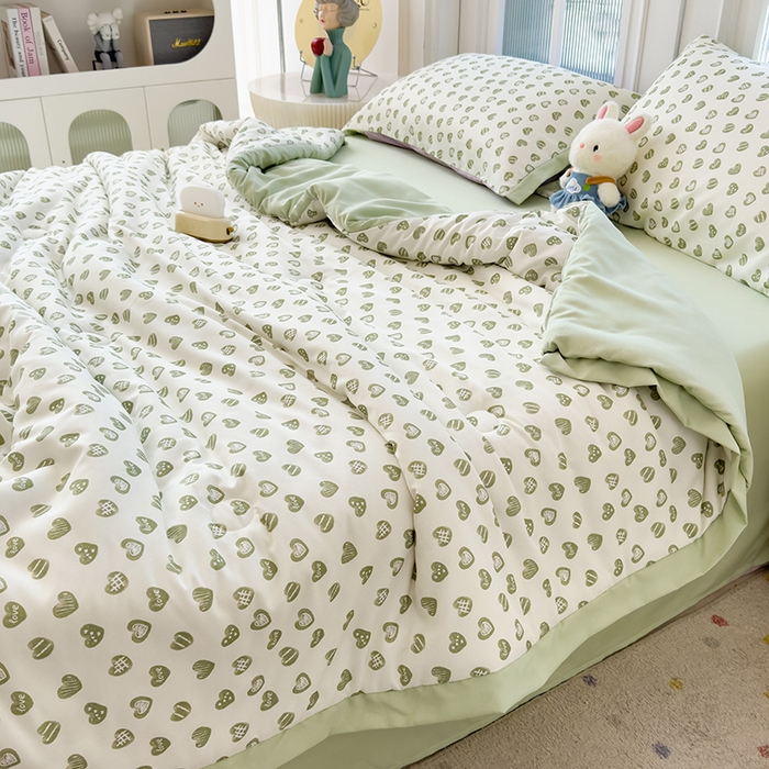91家纺网 家纺一手货源 找家纺 悦织语 2026新款A类针织棉双层纱韩版夏被四件套空调被 绿色爱心