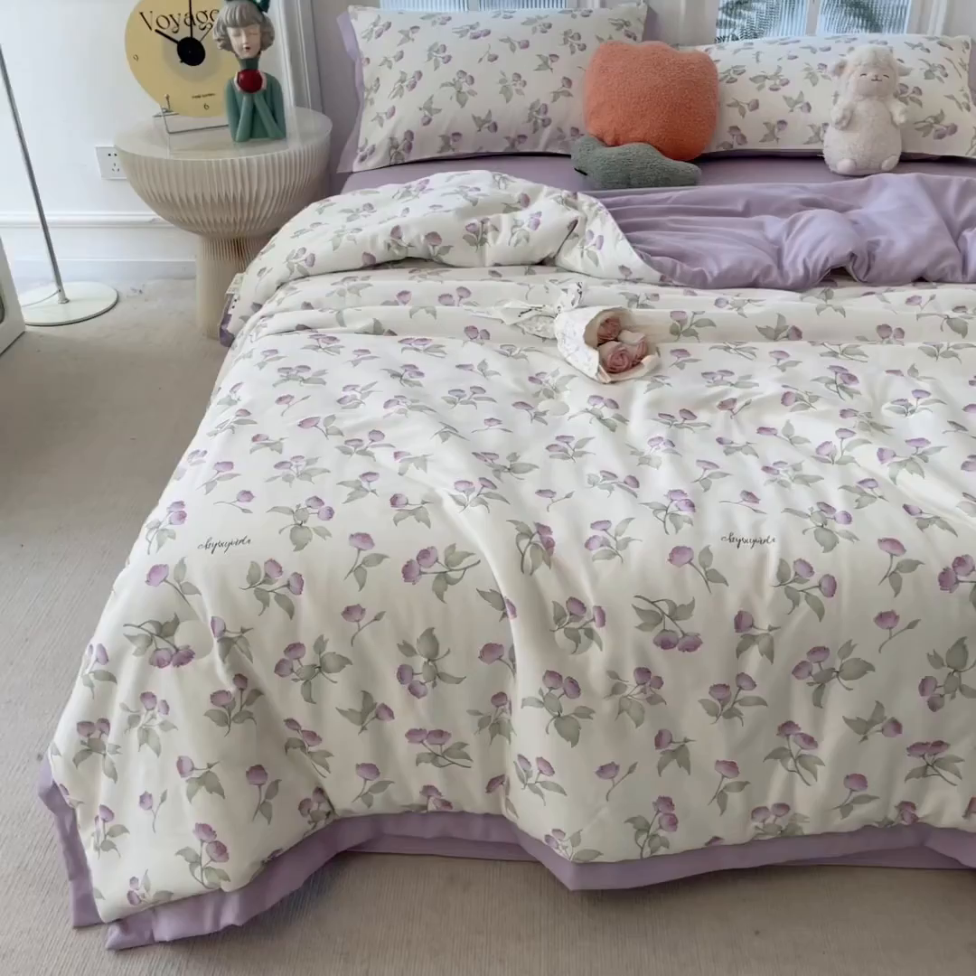 91家纺网 家纺一手货源 找家纺 悦织语 2026新款A类针织棉双层纱韩版夏被四件套空调被 紫风铃