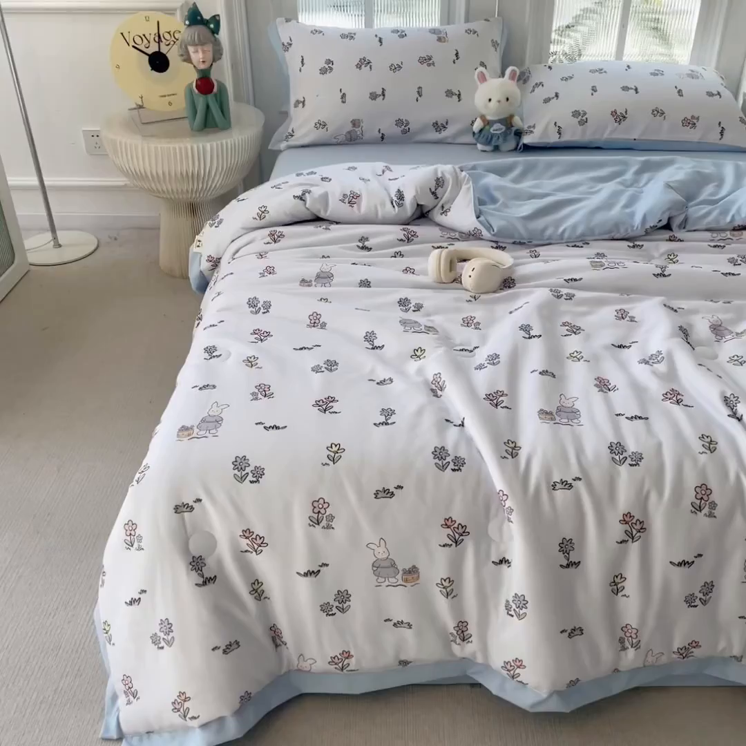 91家纺网 家纺一手货源 找家纺 悦织语 2026新款A类针织棉双层纱韩版夏被四件套空调被 安琪拉兔