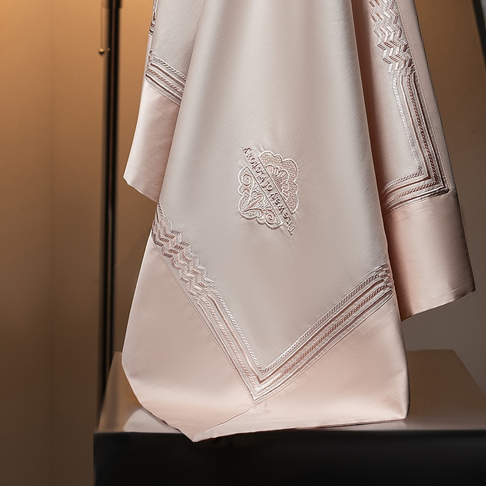 91家纺网 家纺一手货源 找家纺 诗黛尔家纺 2026春夏新款 高端长绒棉刺绣 柏林系列 柏林-香妃玉