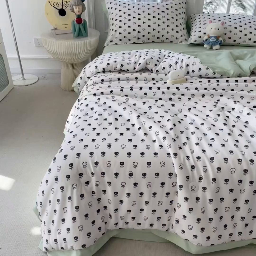 91家纺网 家纺一手货源 找家纺 悦织语 2026新款A类针织棉双层纱韩版夏被四件套空调被 朵朵小花