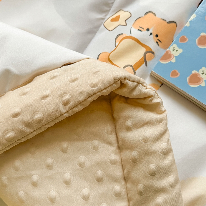 91家纺网 家纺一手货源 找家纺 悦织语 2026新款水洗棉双层纱豆豆被大豆夏凉被 米洛狗狗