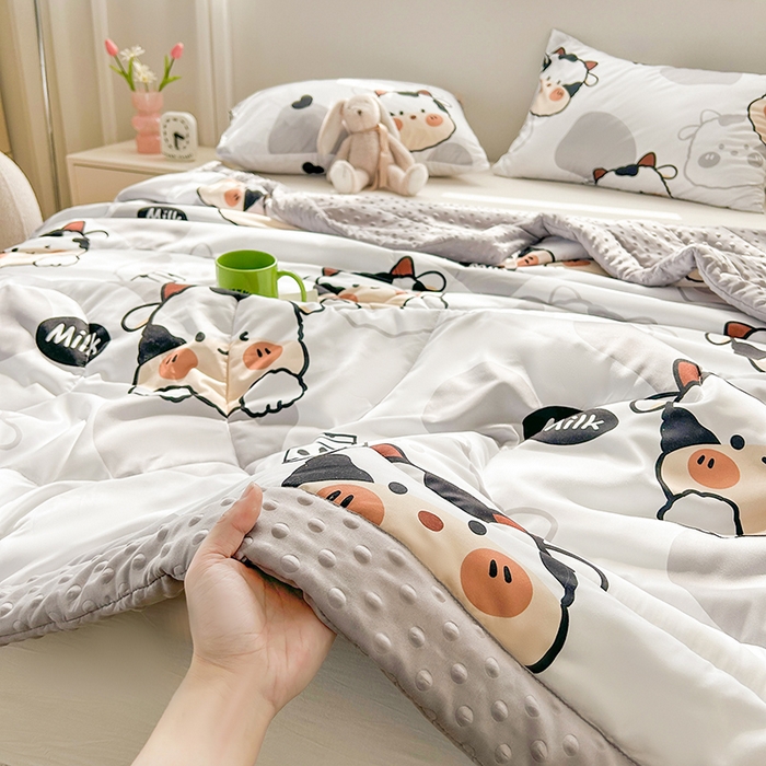 91家纺网 家纺一手货源 找家纺 悦织语 2026新款水洗棉双层纱豆豆被大豆夏凉被 软萌妞妞