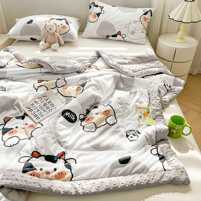 91家纺网 家纺一手货源 找家纺 悦织语 2026新款水洗棉双层纱豆豆被大豆夏凉被 软萌妞妞