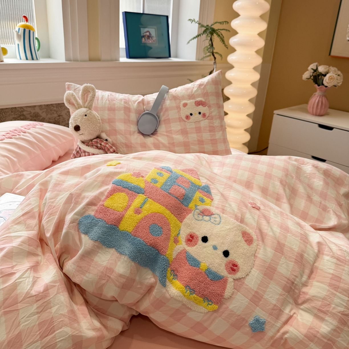 91家纺网 家纺一手货源 找家纺 我心家纺 2026新款水洗棉毛巾绣四件套 公主猫-粉格