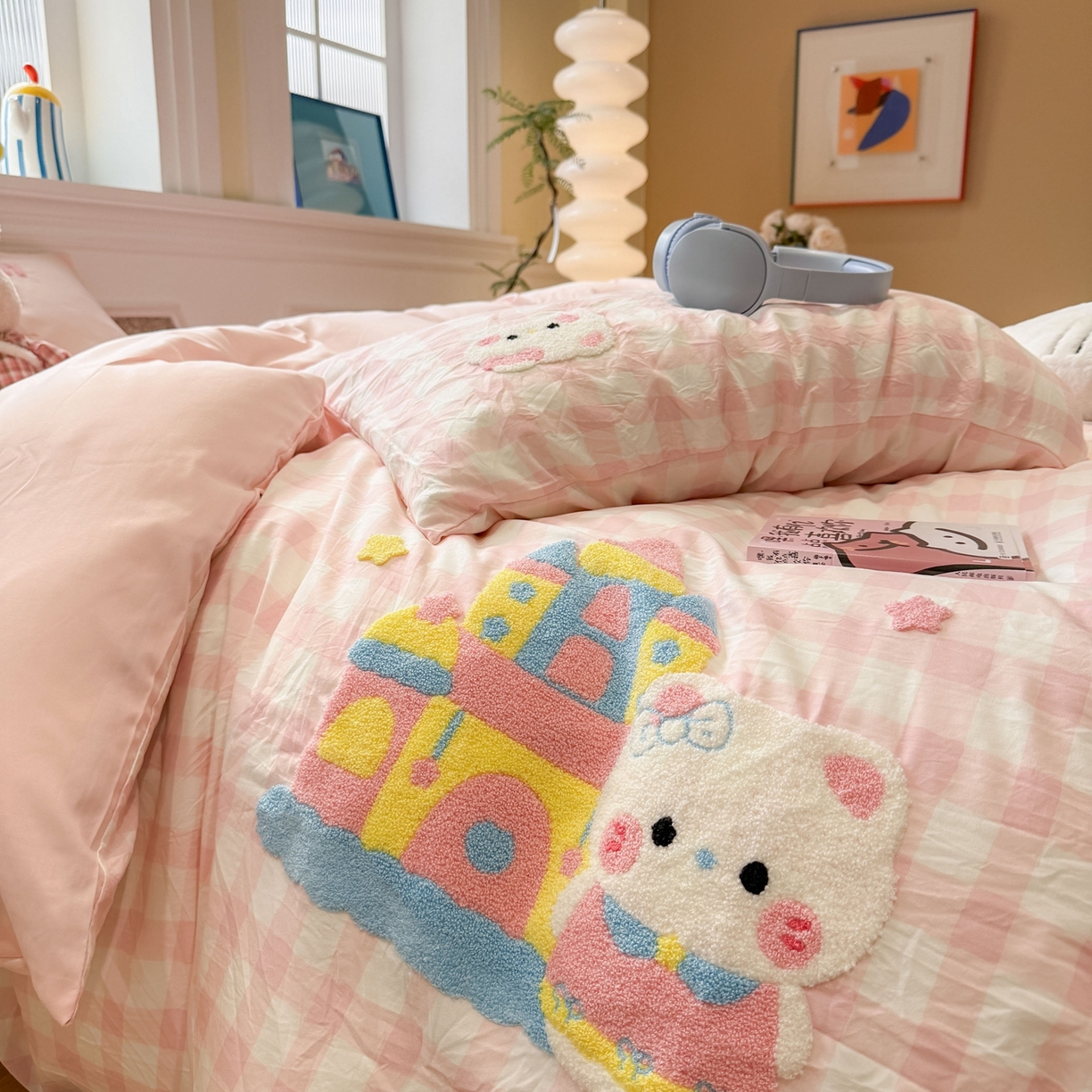 91家纺网 家纺一手货源 找家纺 我心家纺 2026新款水洗棉毛巾绣四件套 公主猫-粉格