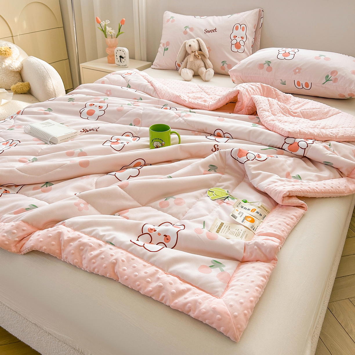 91家纺网 家纺一手货源 找家纺 （总）悦织语 2026新款A类水洗棉双层纱豆豆被大豆夏凉被