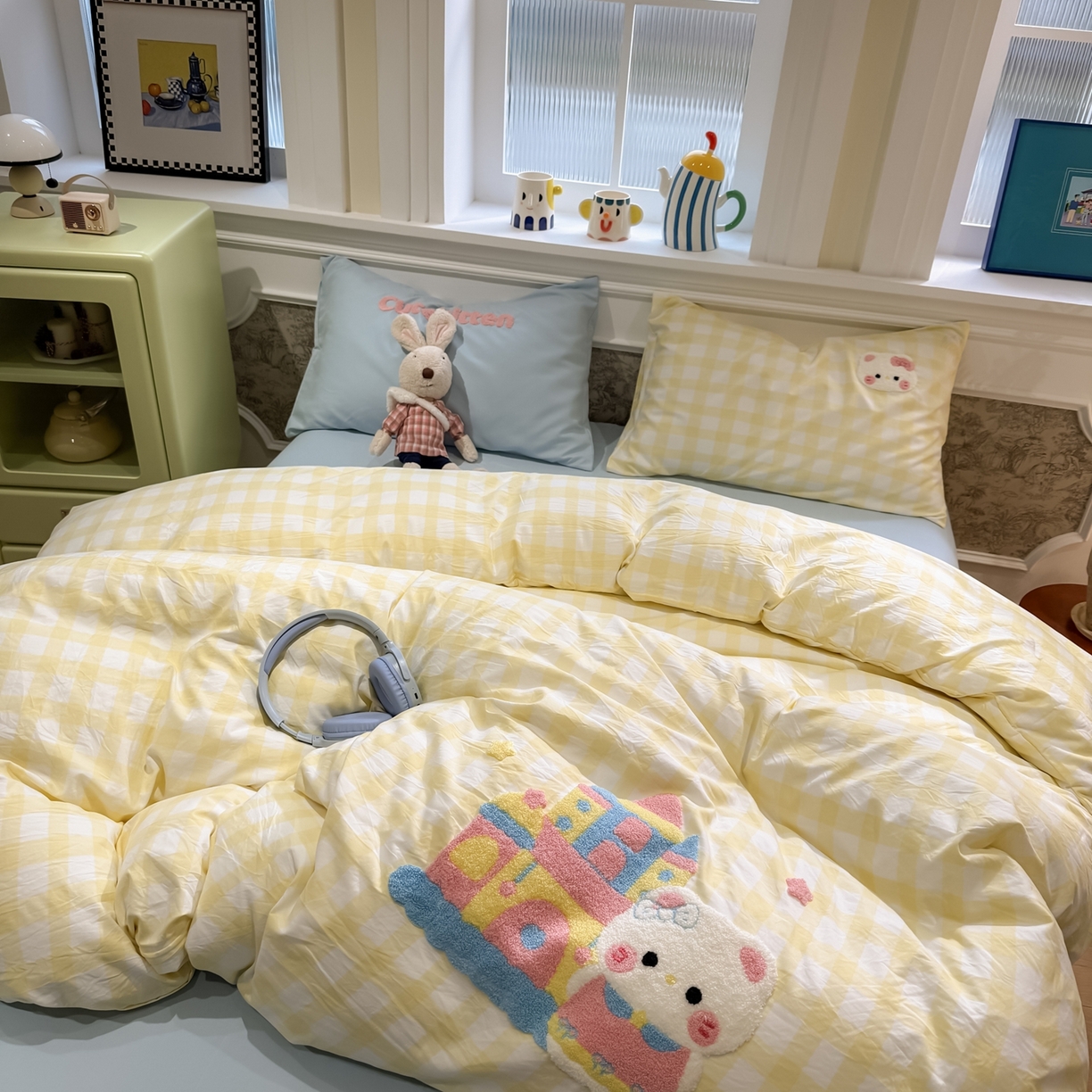 91家纺网 家纺一手货源 找家纺 我心家纺 2026新款水洗棉毛巾绣四件套 公主猫-黄格