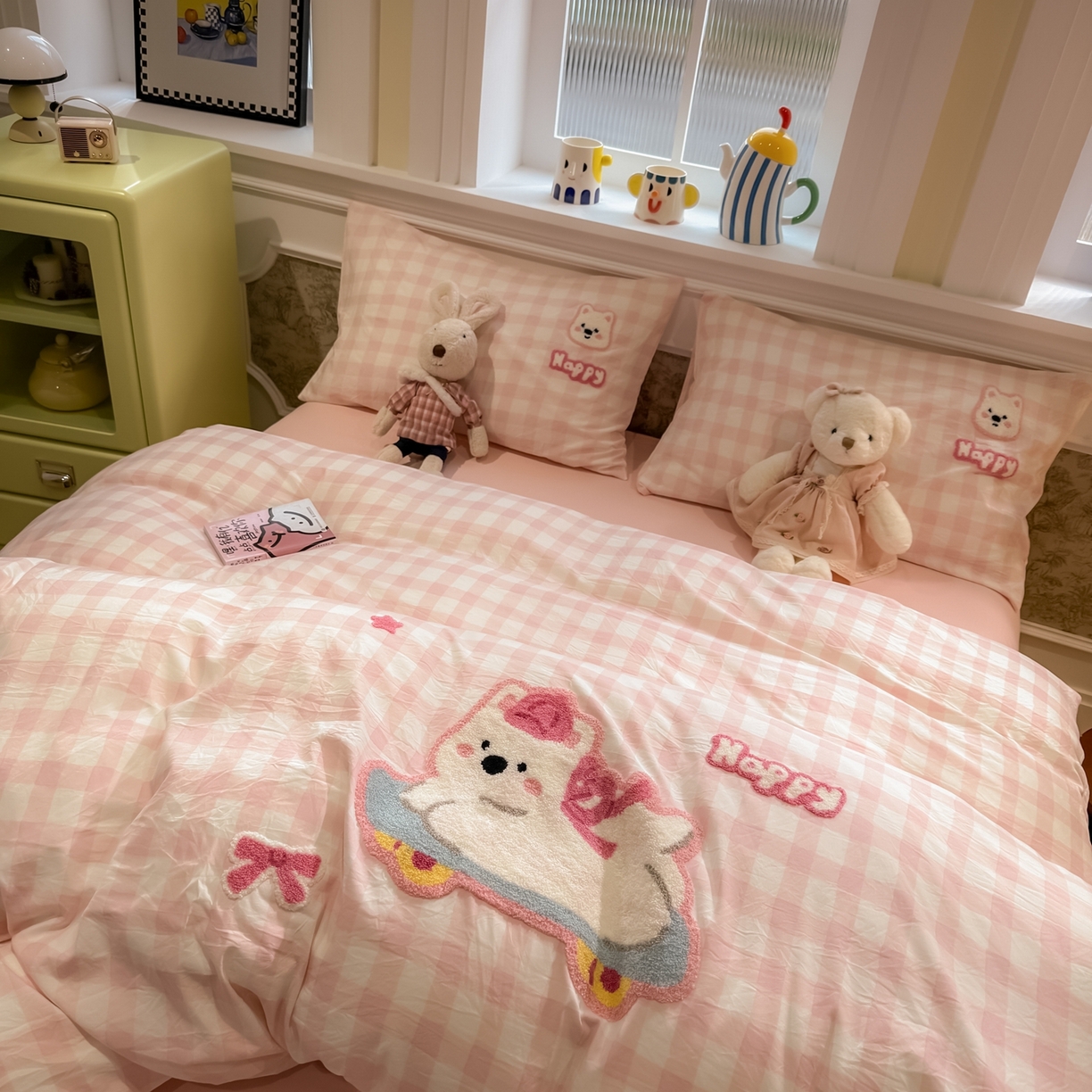 91家纺网 家纺一手货源 找家纺 我心家纺 2026新款水洗棉毛巾绣四件套 滑板西高地-粉格