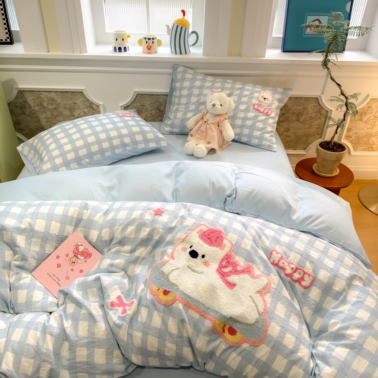 91家纺网 家纺一手货源 找家纺 我心家纺 2026新款水洗棉毛巾绣四件套 滑板西高地-蓝格