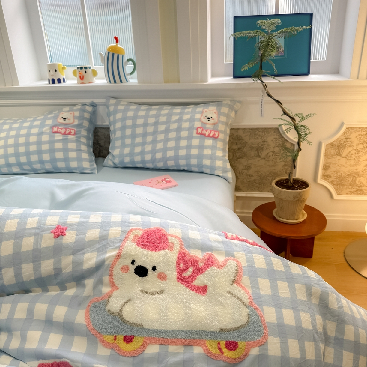 91家纺网 家纺一手货源 找家纺 我心家纺 2026新款水洗棉毛巾绣四件套 滑板西高地-蓝格