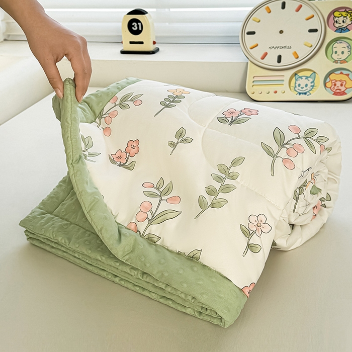 91家纺网 家纺一手货源 找家纺 悦织语 2026新款水洗棉双层纱豆豆被大豆夏凉被 微醺兔兔