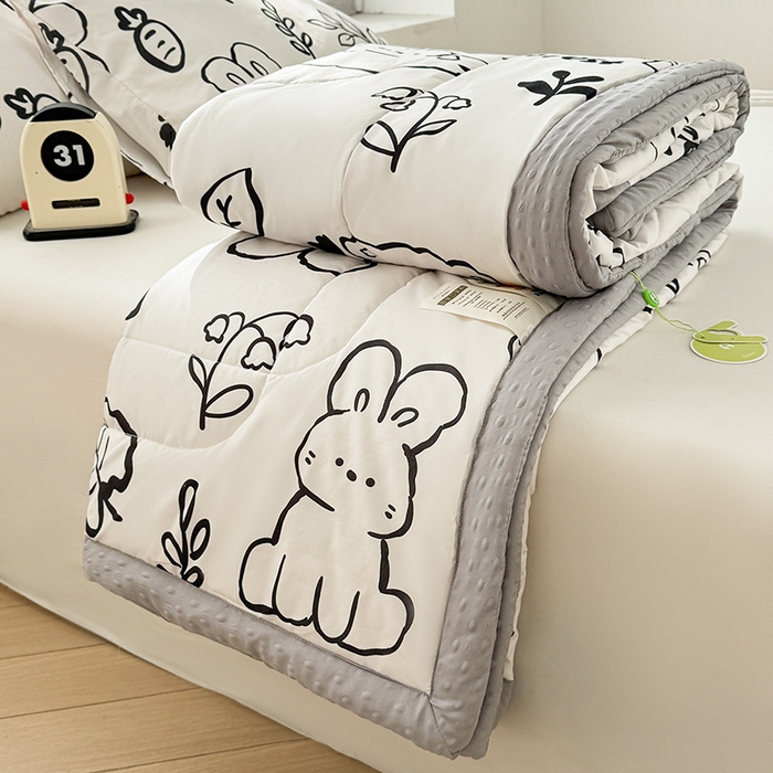 91家纺网 家纺一手货源 找家纺 悦织语 2026新款水洗棉双层纱豆豆被大豆夏凉被 线条兔